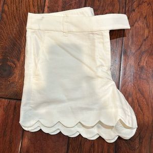 White linen Jcrew shorts with scallop hem